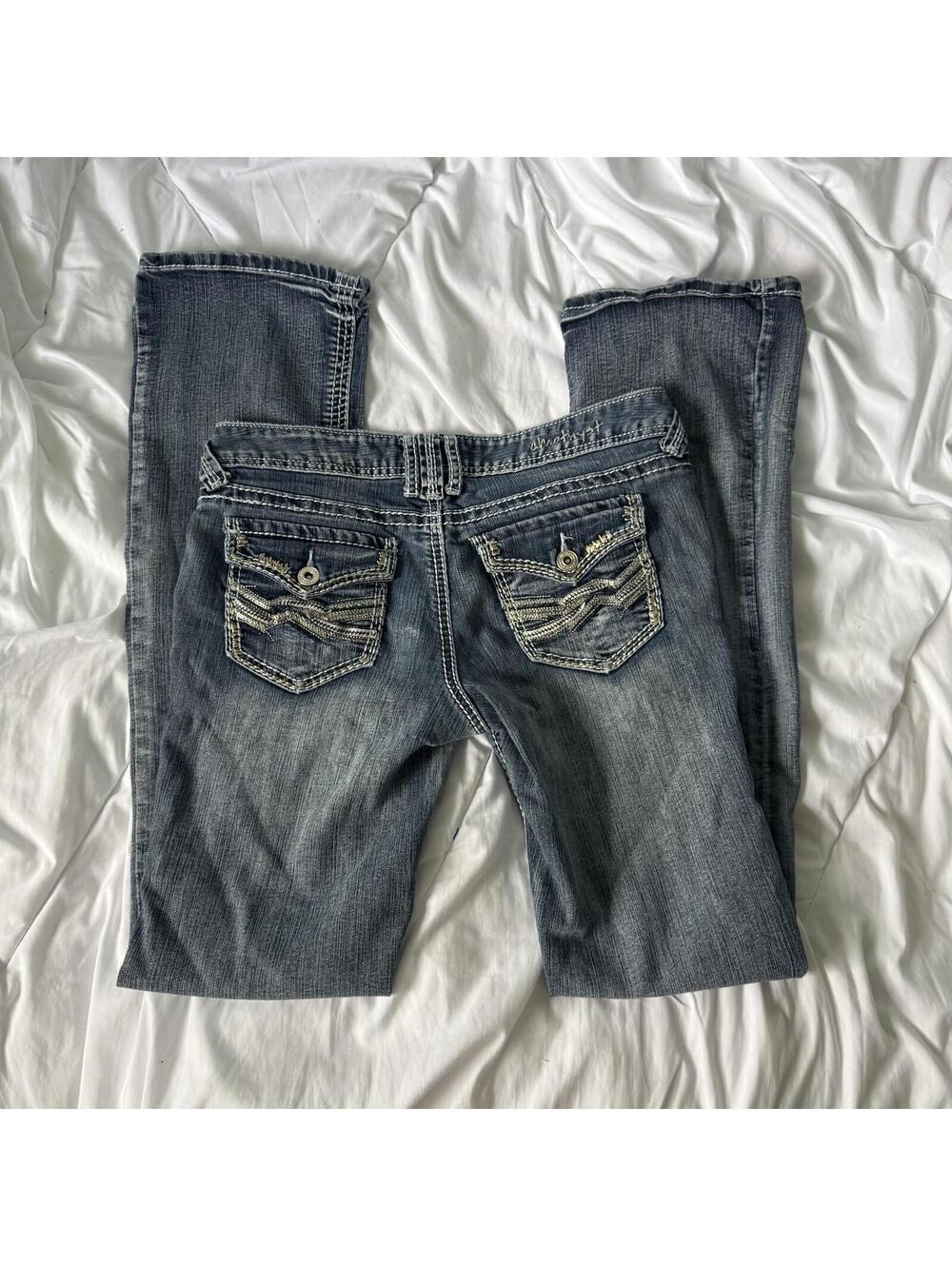 amethyst low rise vintage y2k flared jeans size 5